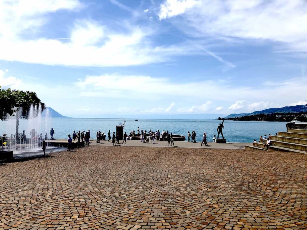 places to see in switzerland, lake Geneva, freddie mercury statue