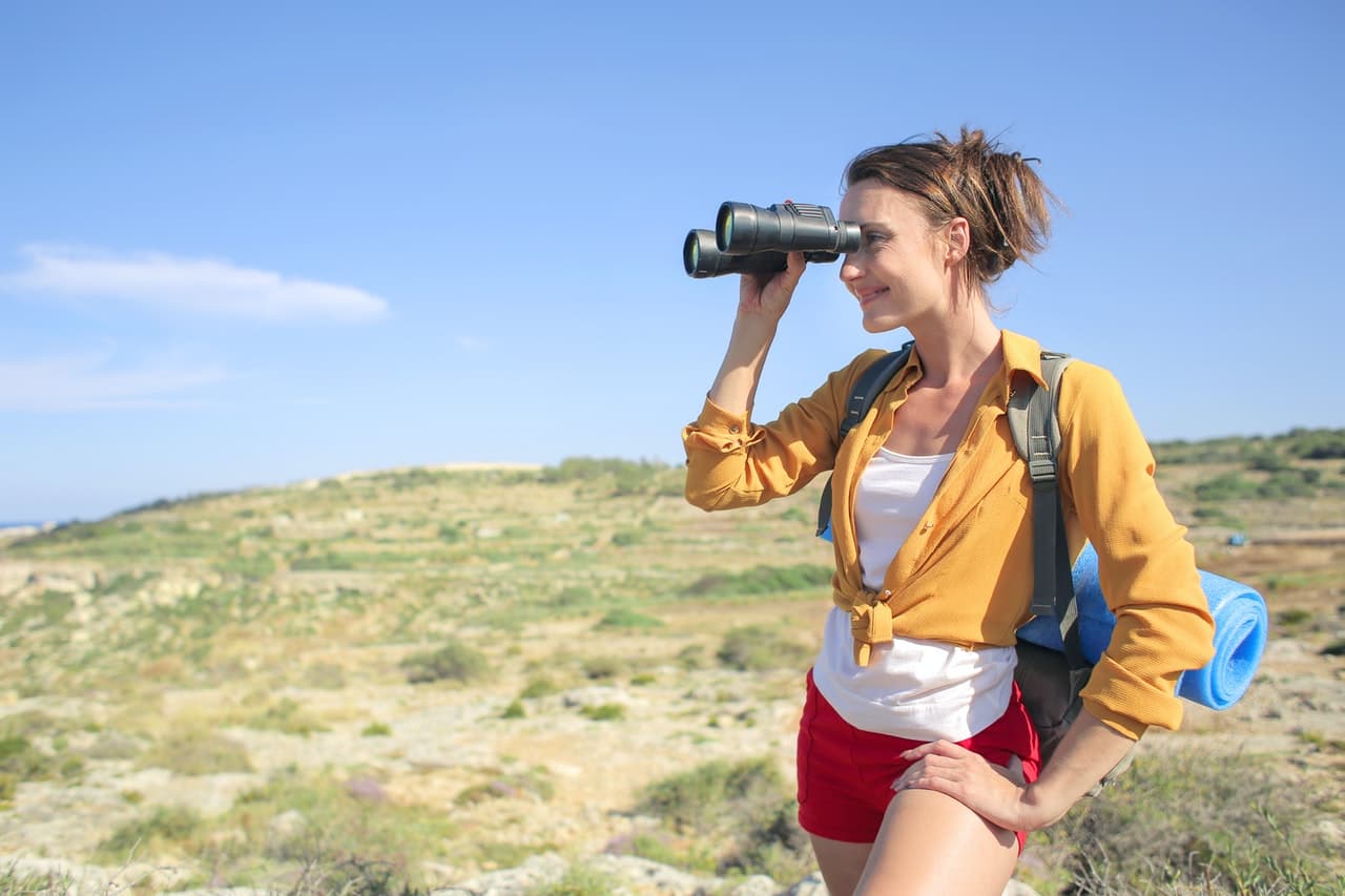 9 Best Backpacking Binoculars [Affordable + Reliable]